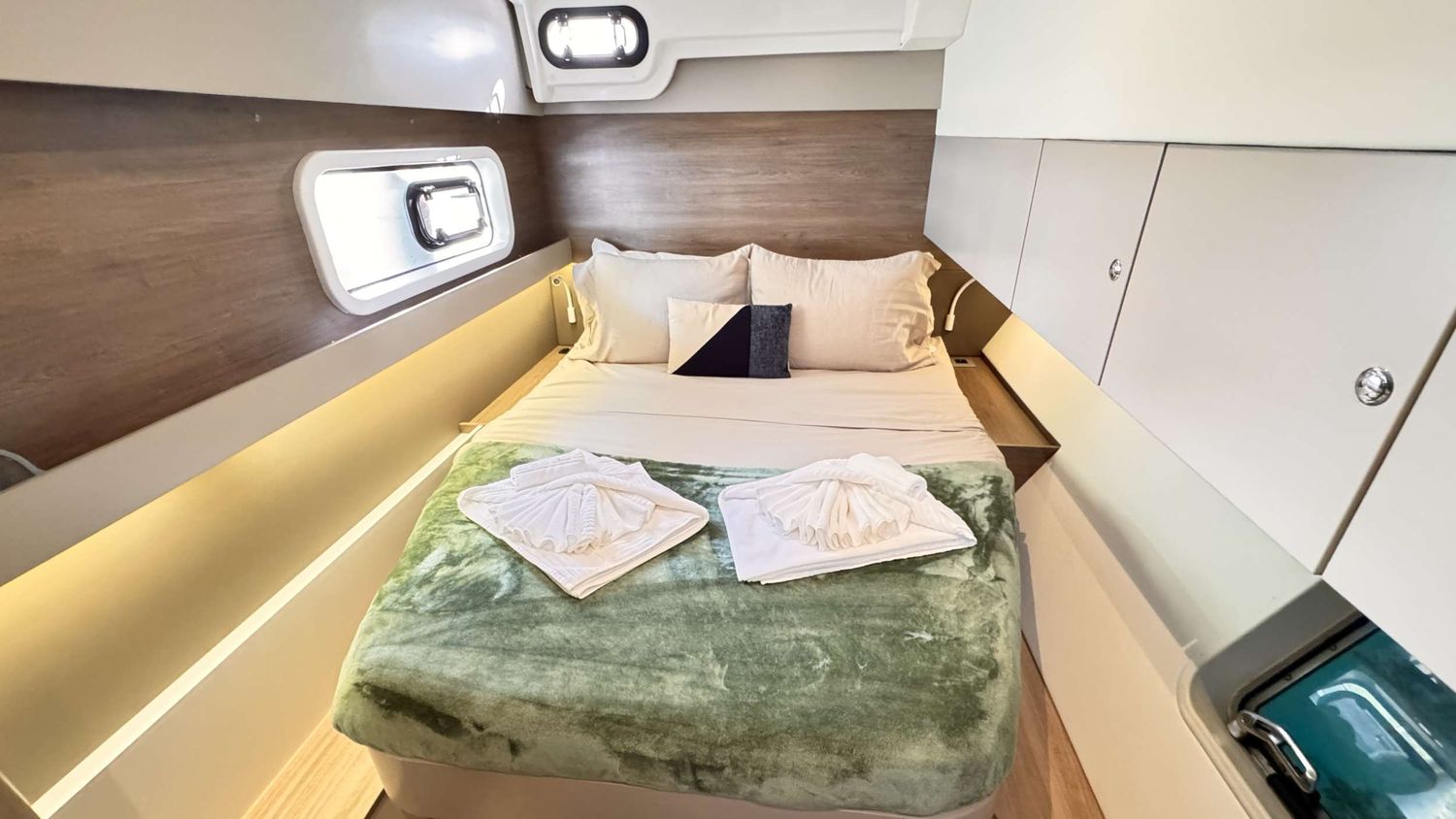 yacht-535570