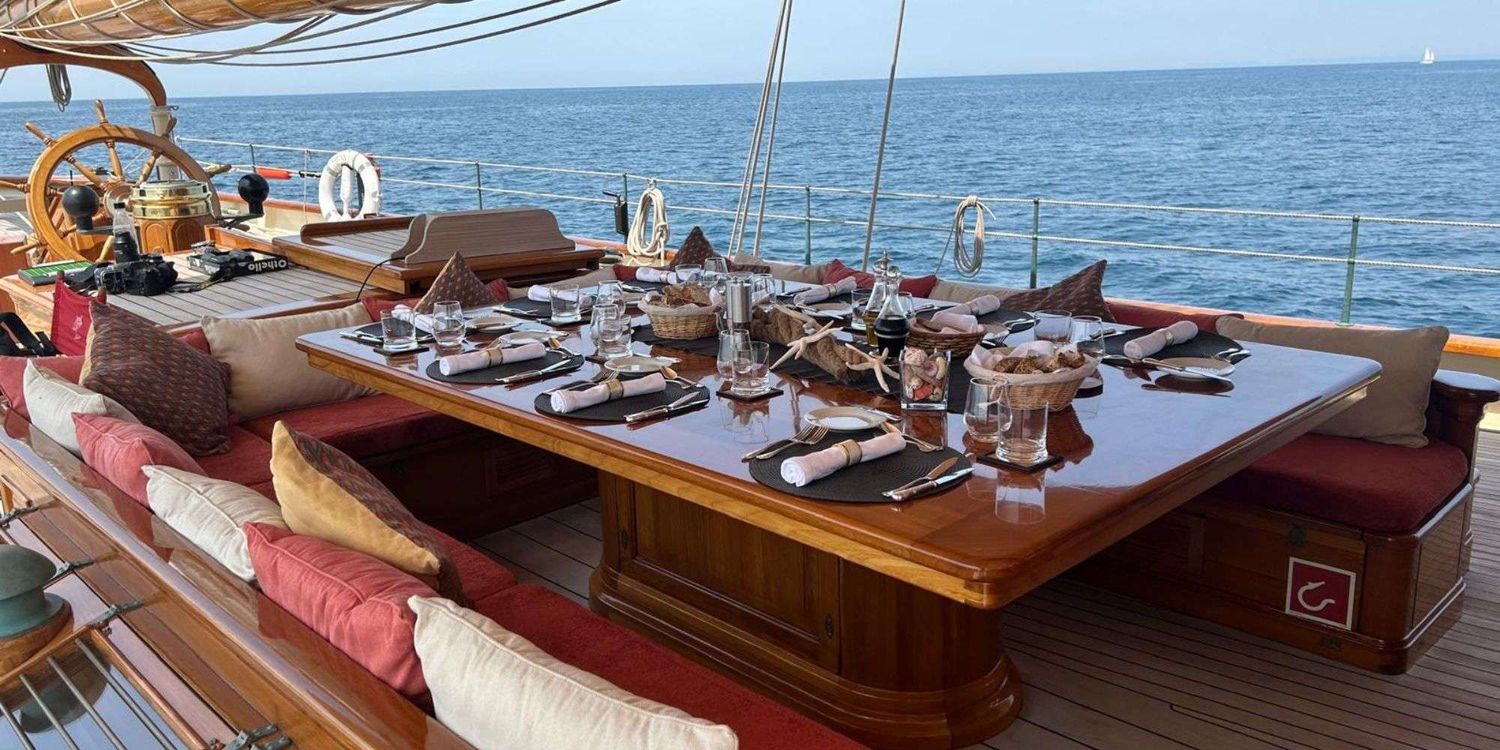 yacht-538172