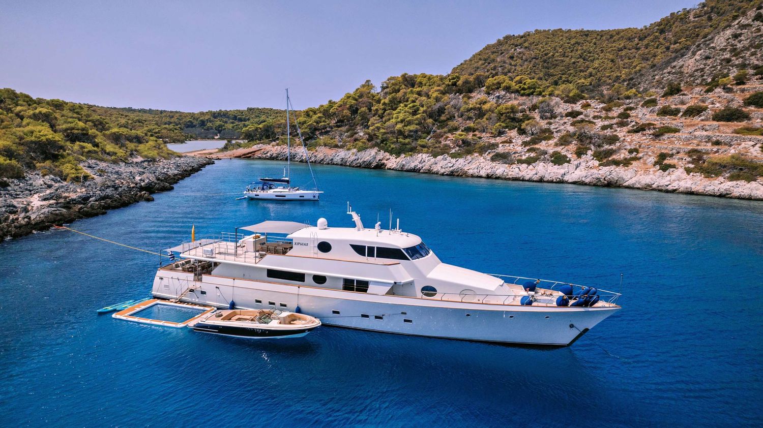 yacht-523894