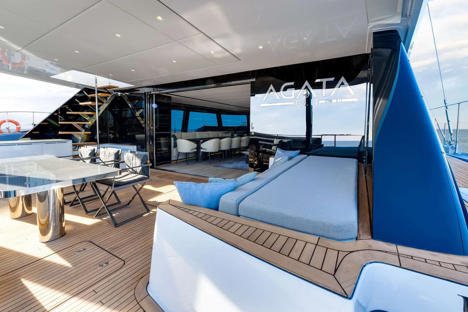 yacht-525304