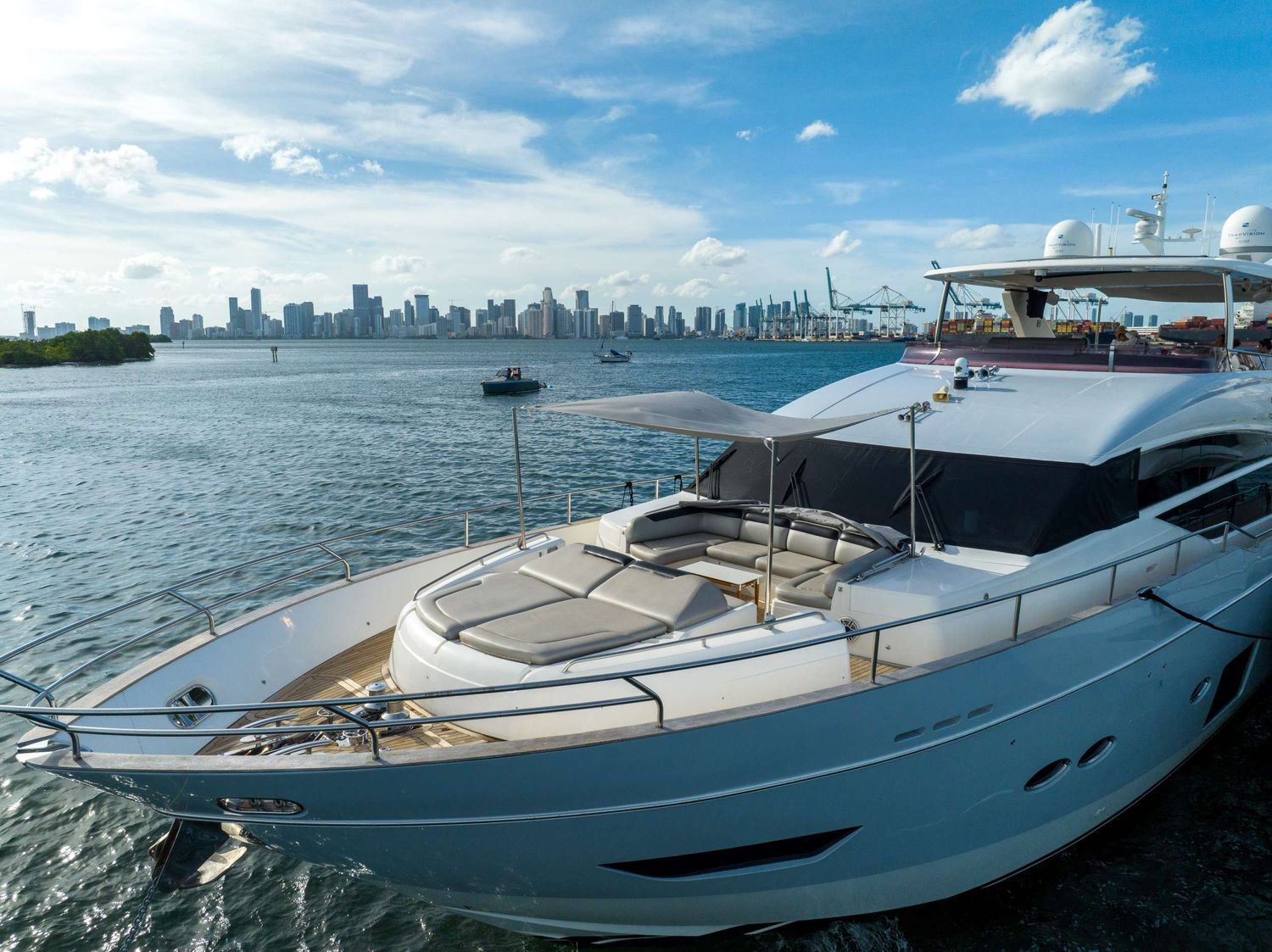 yacht-526906
