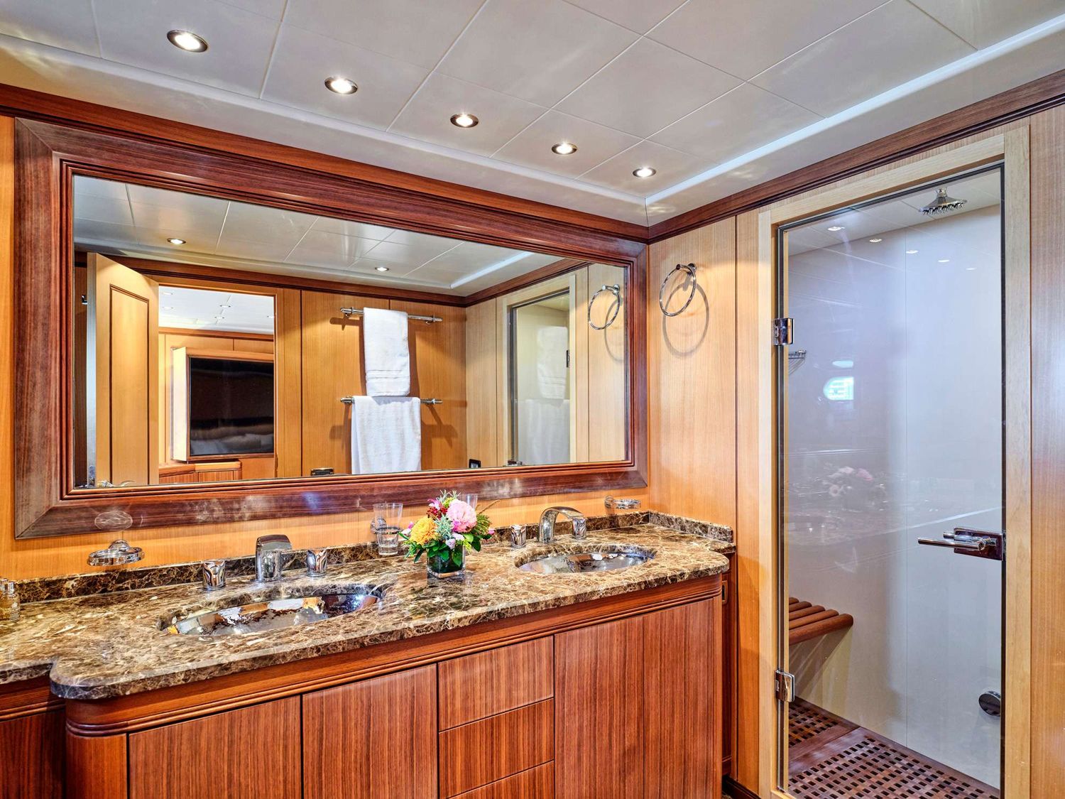 yacht-526431