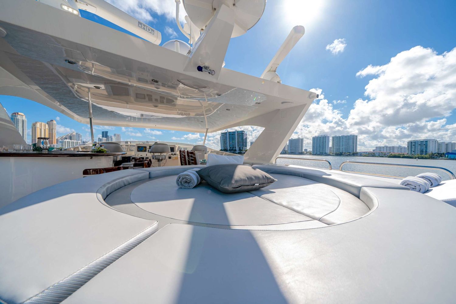 yacht-526843