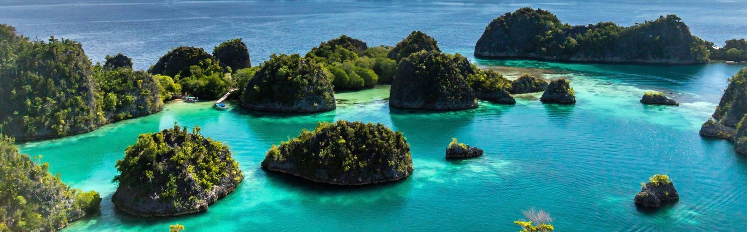 Indonesia Luxury Yacht Charter