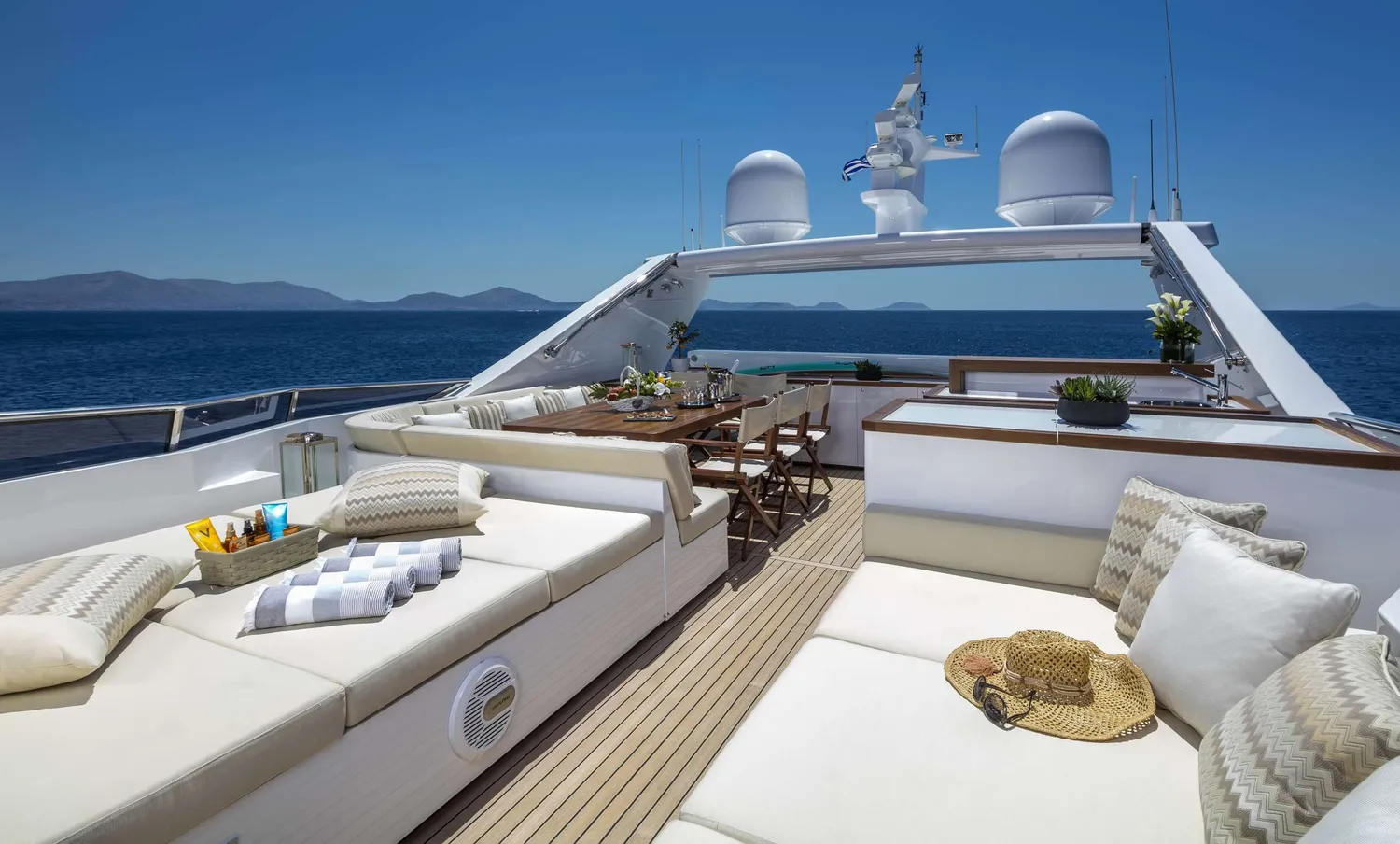 yacht-595286