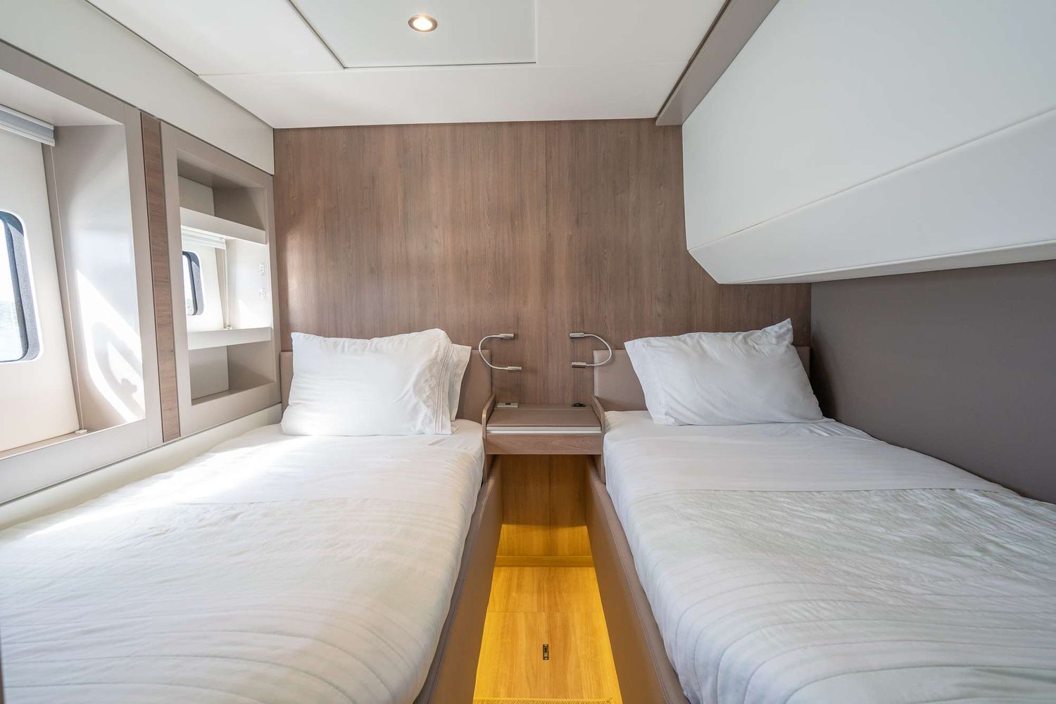 yacht-549739