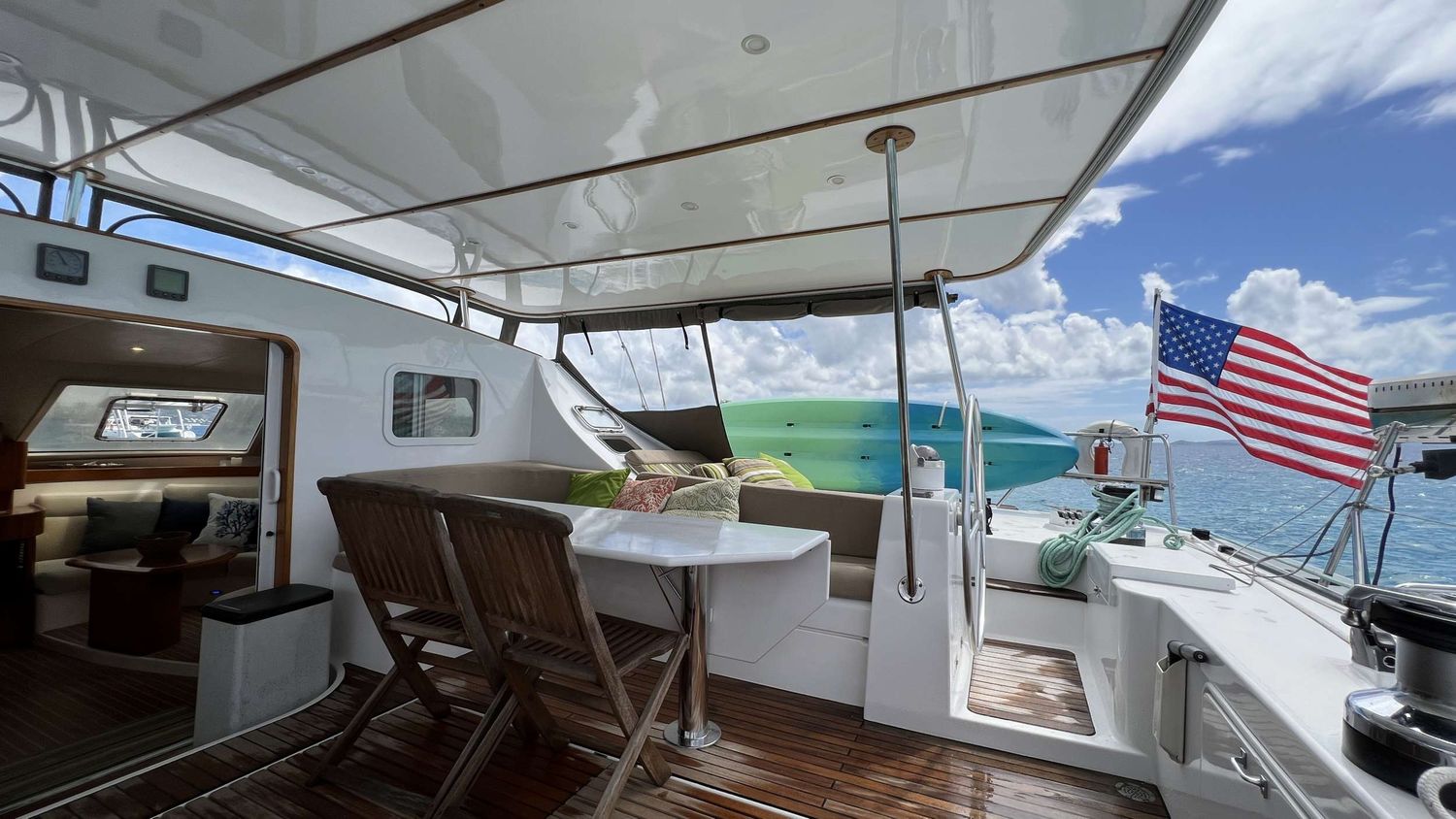 yacht-550426