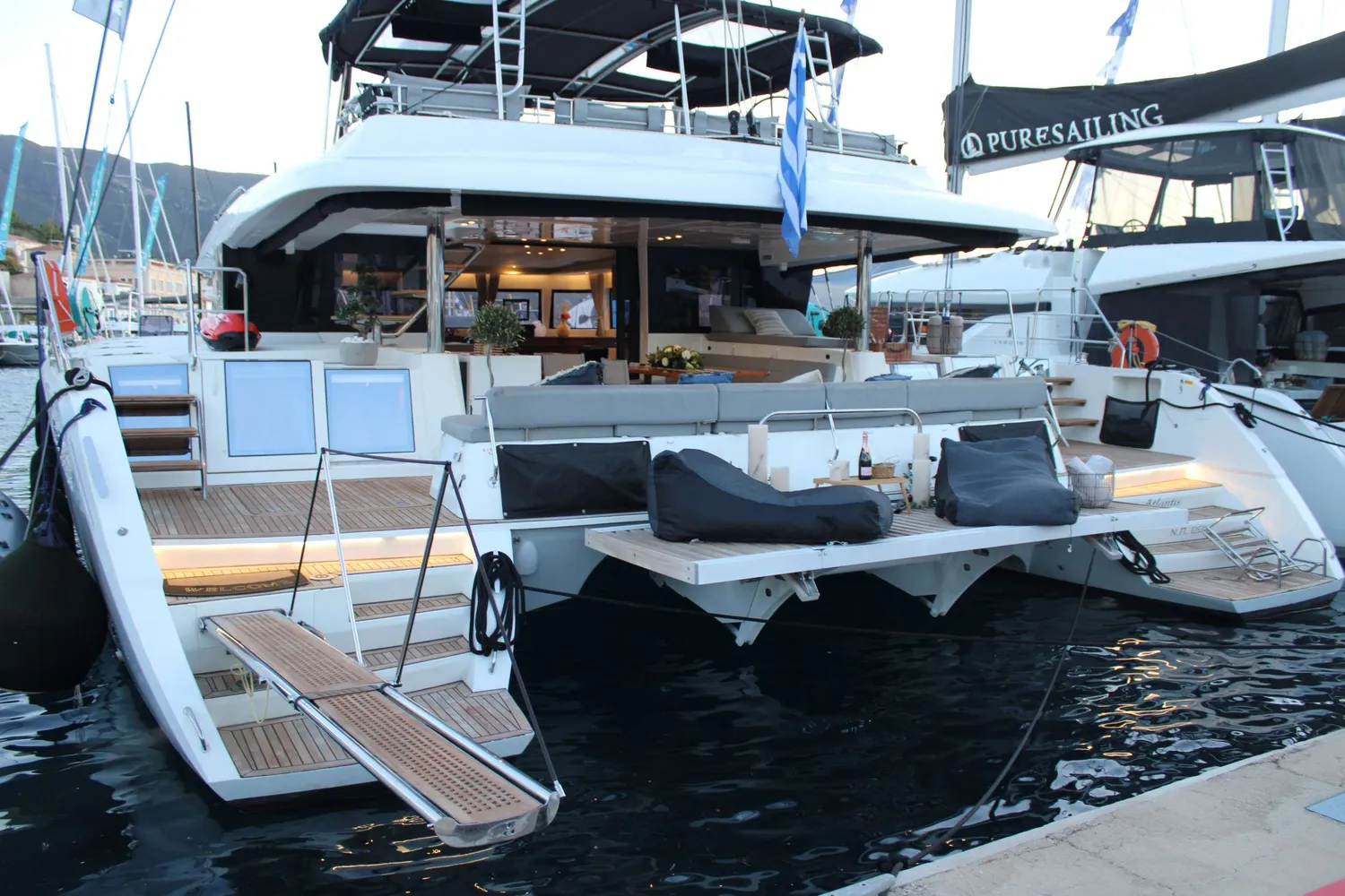 yacht-562785