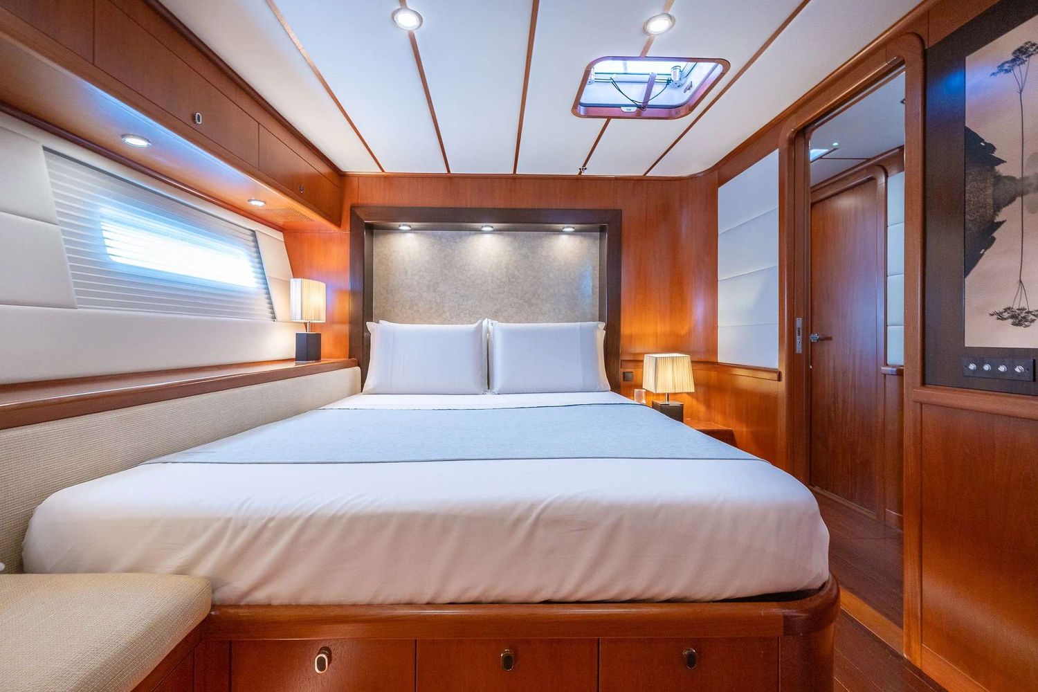 yacht-550028
