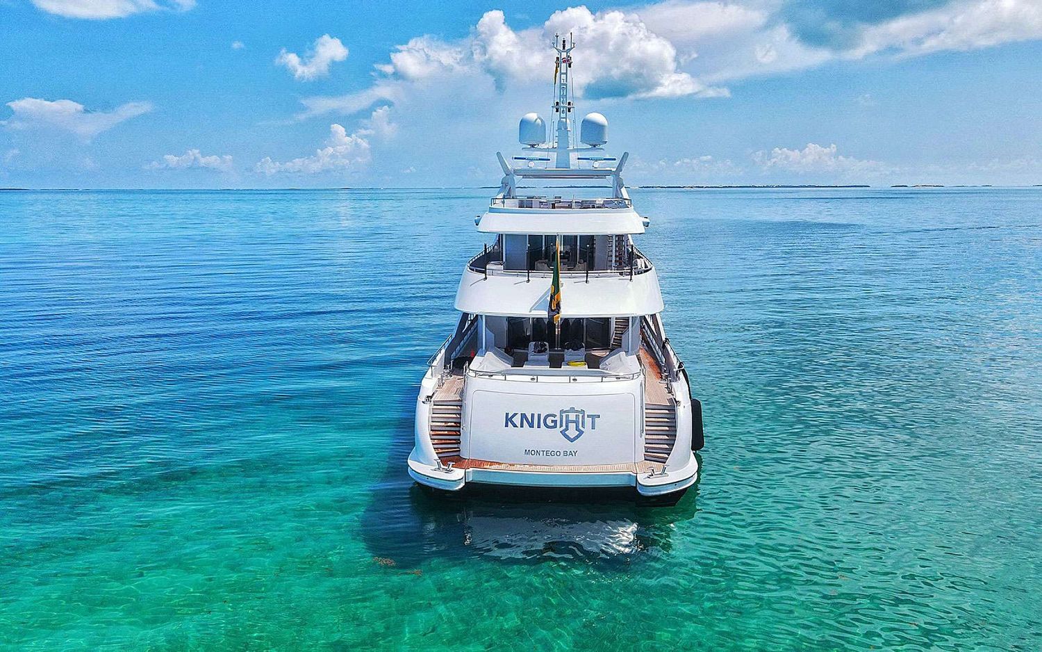 yacht-551318