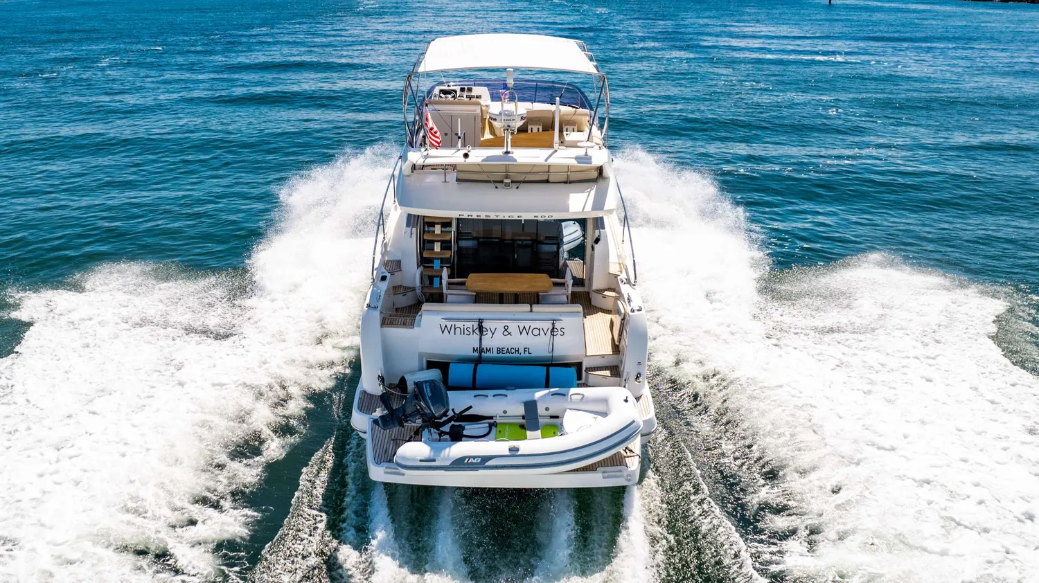 yacht-589551