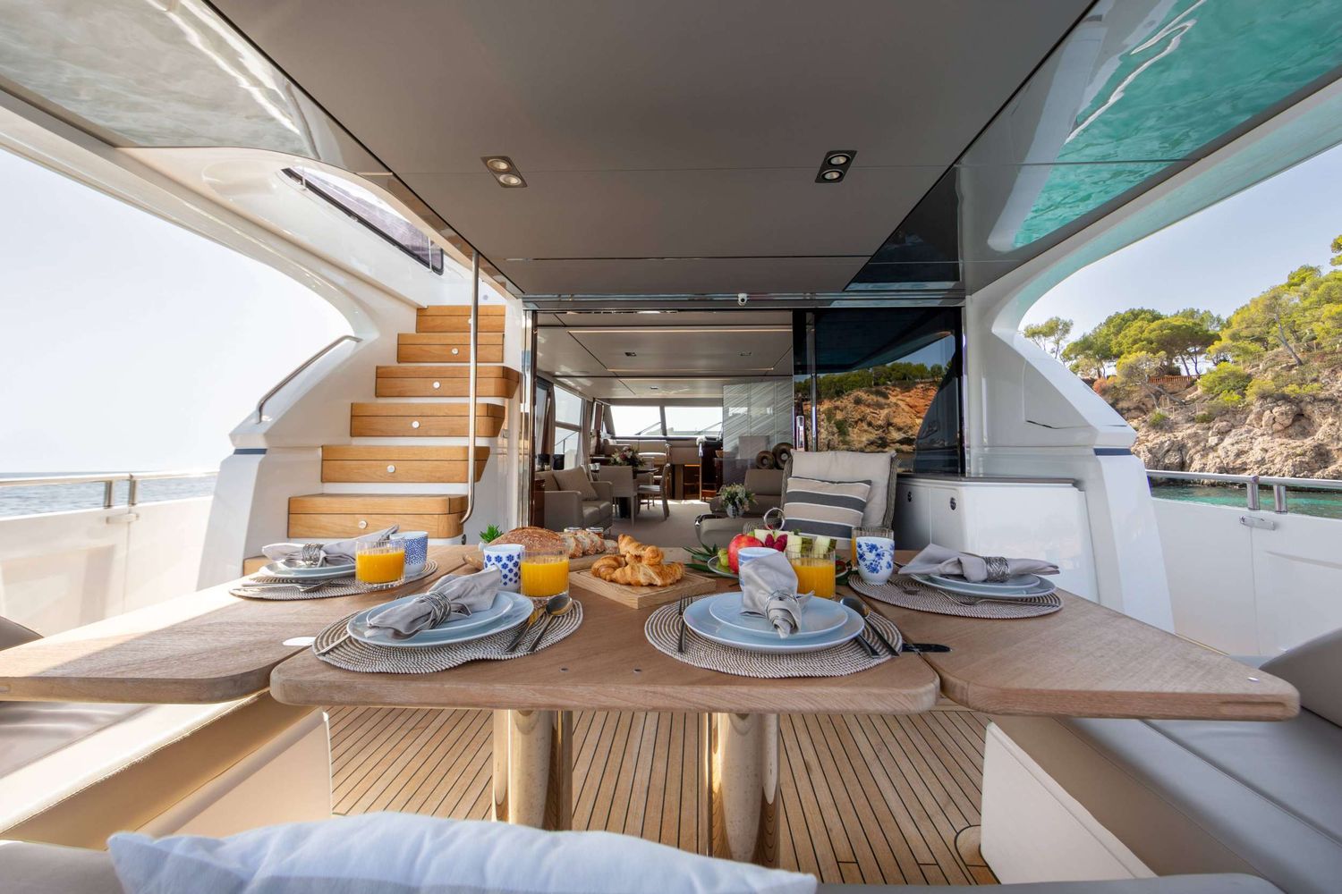 yacht-550265