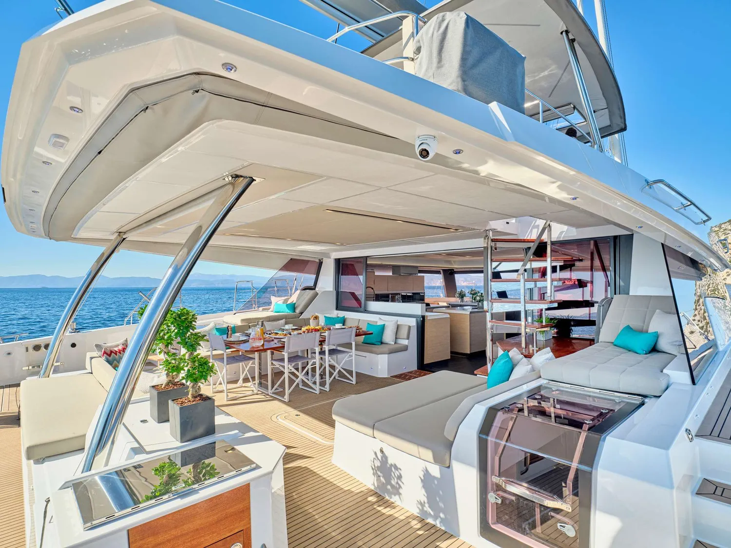 yacht-587019