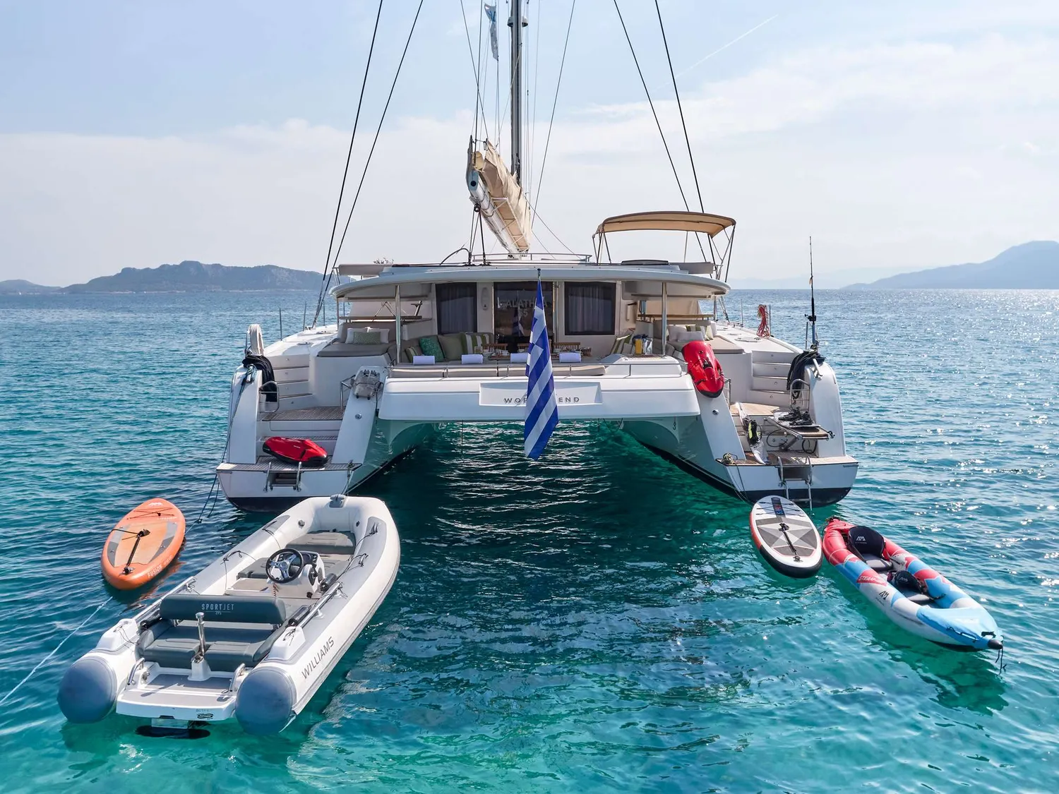 yacht-587342
