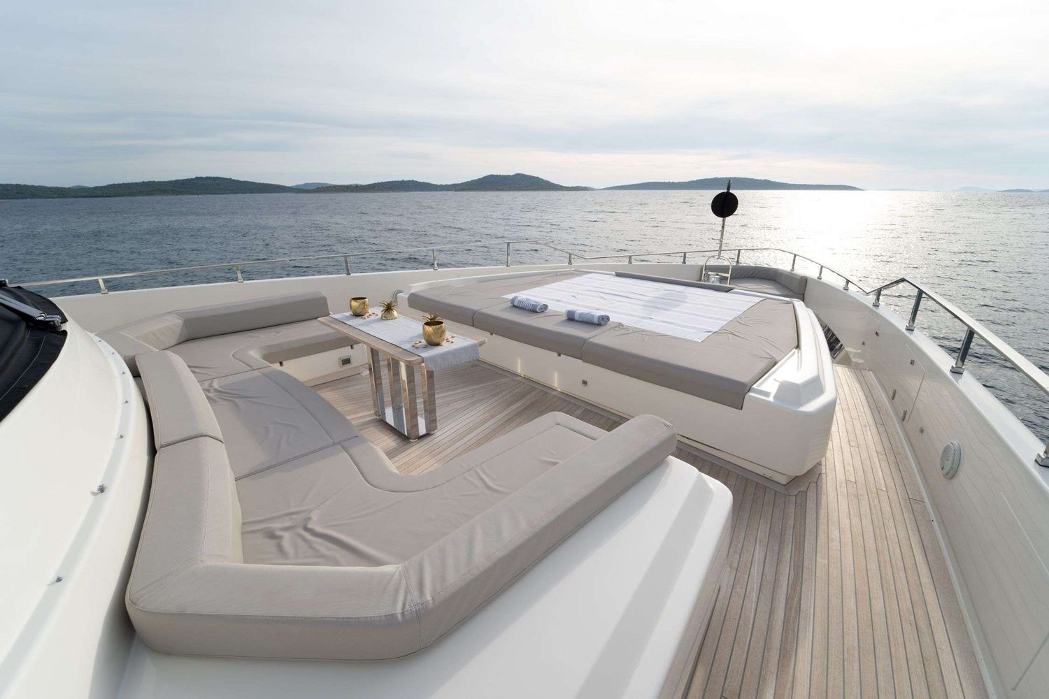 yacht-550234