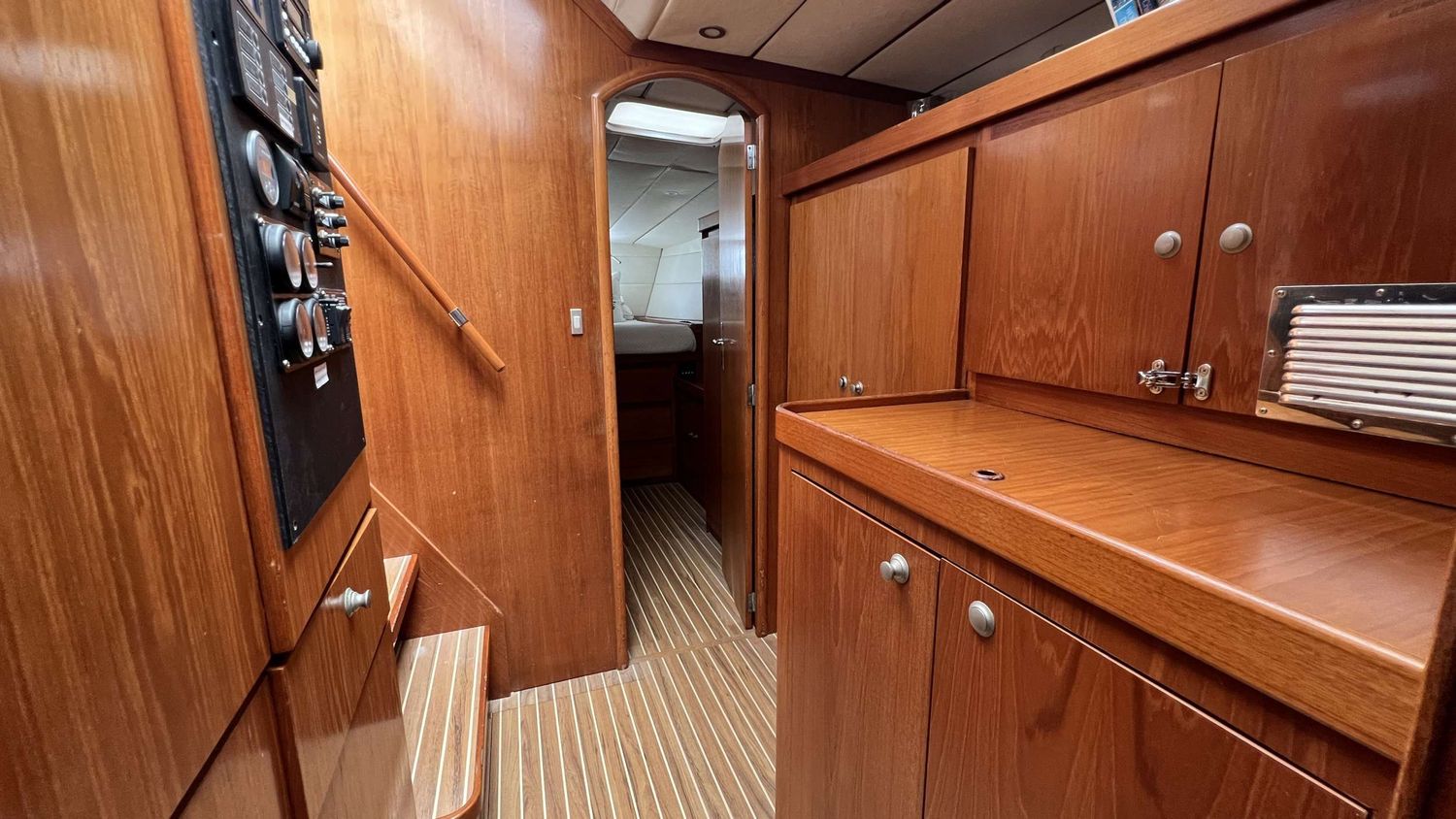 yacht-550427