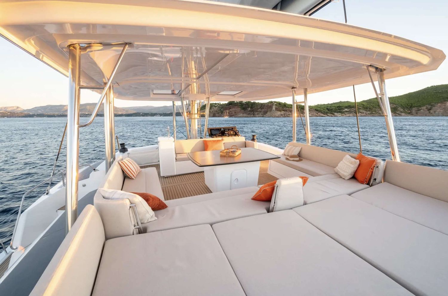 yacht-551190