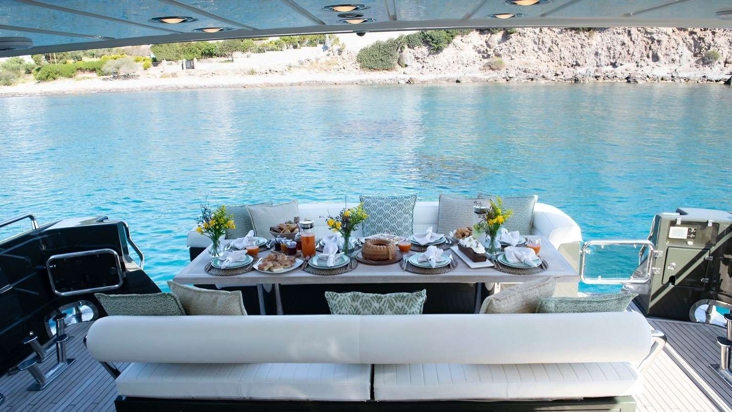 yacht-550852