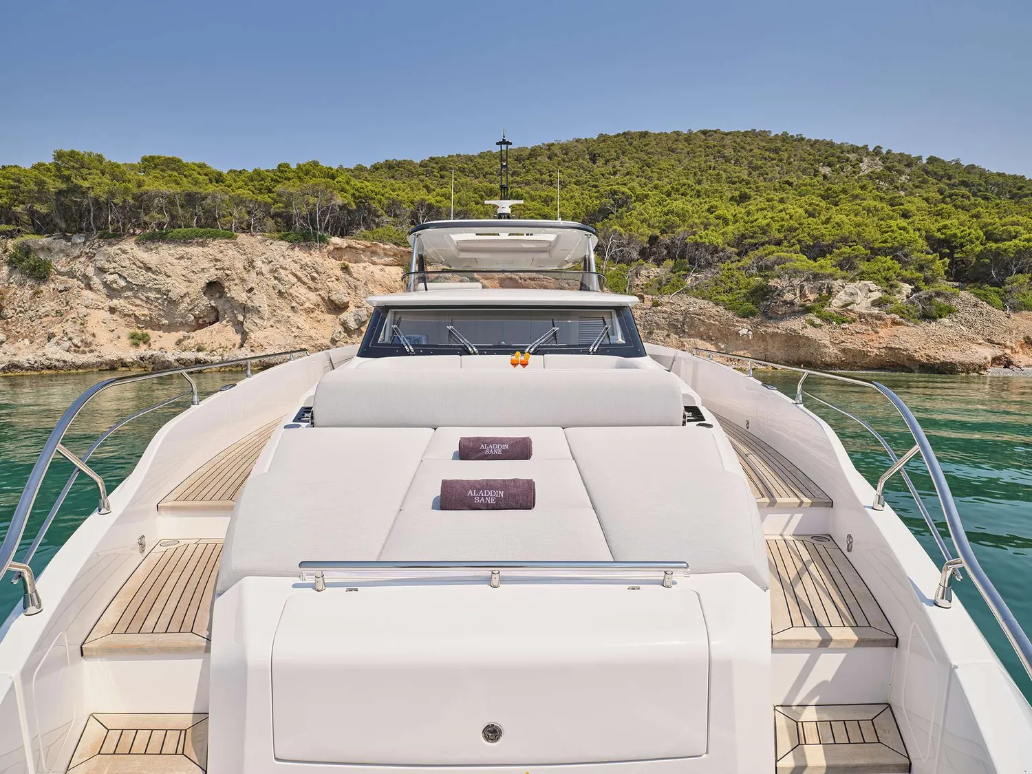 yacht-583486