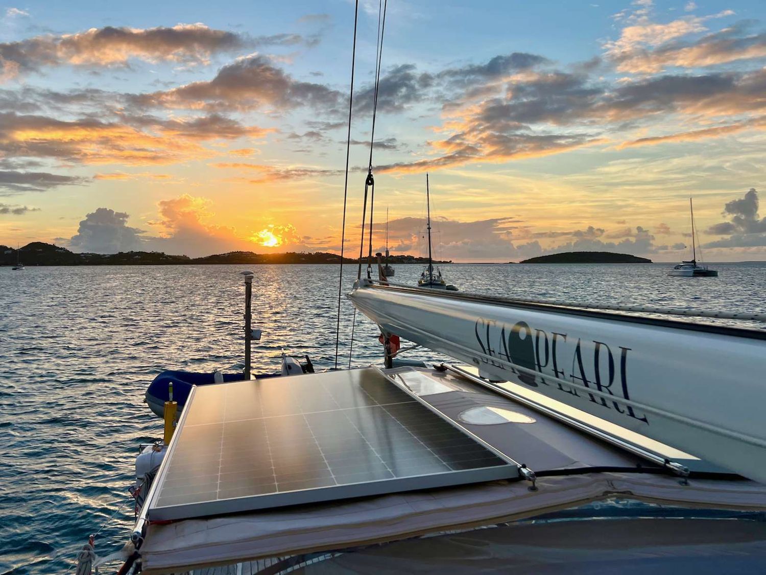 yacht-550378