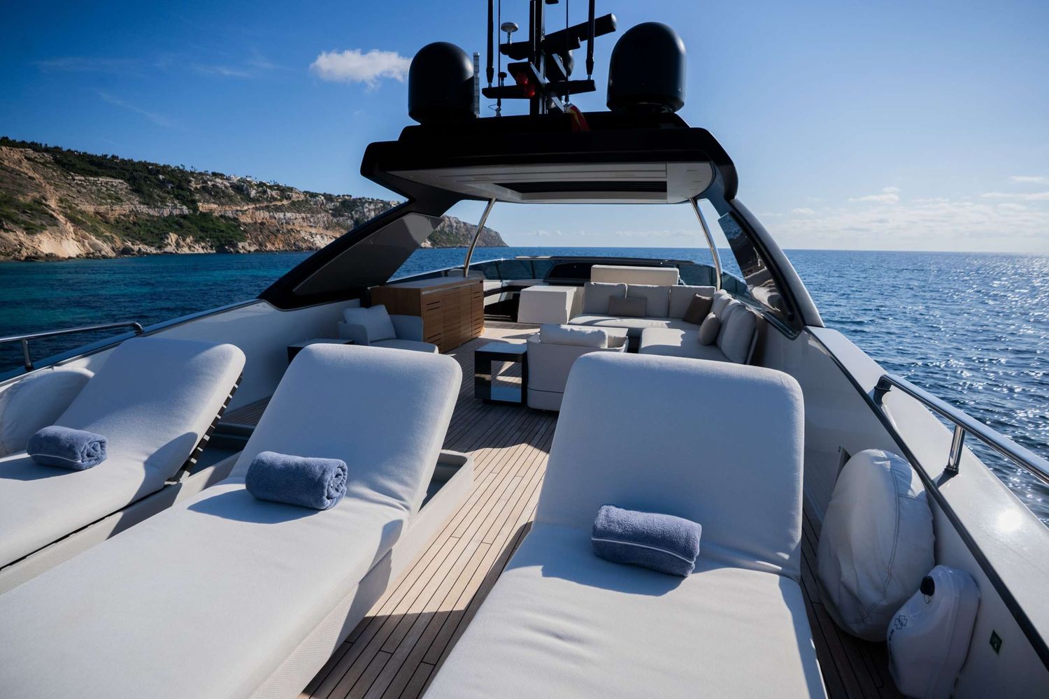 yacht-550284
