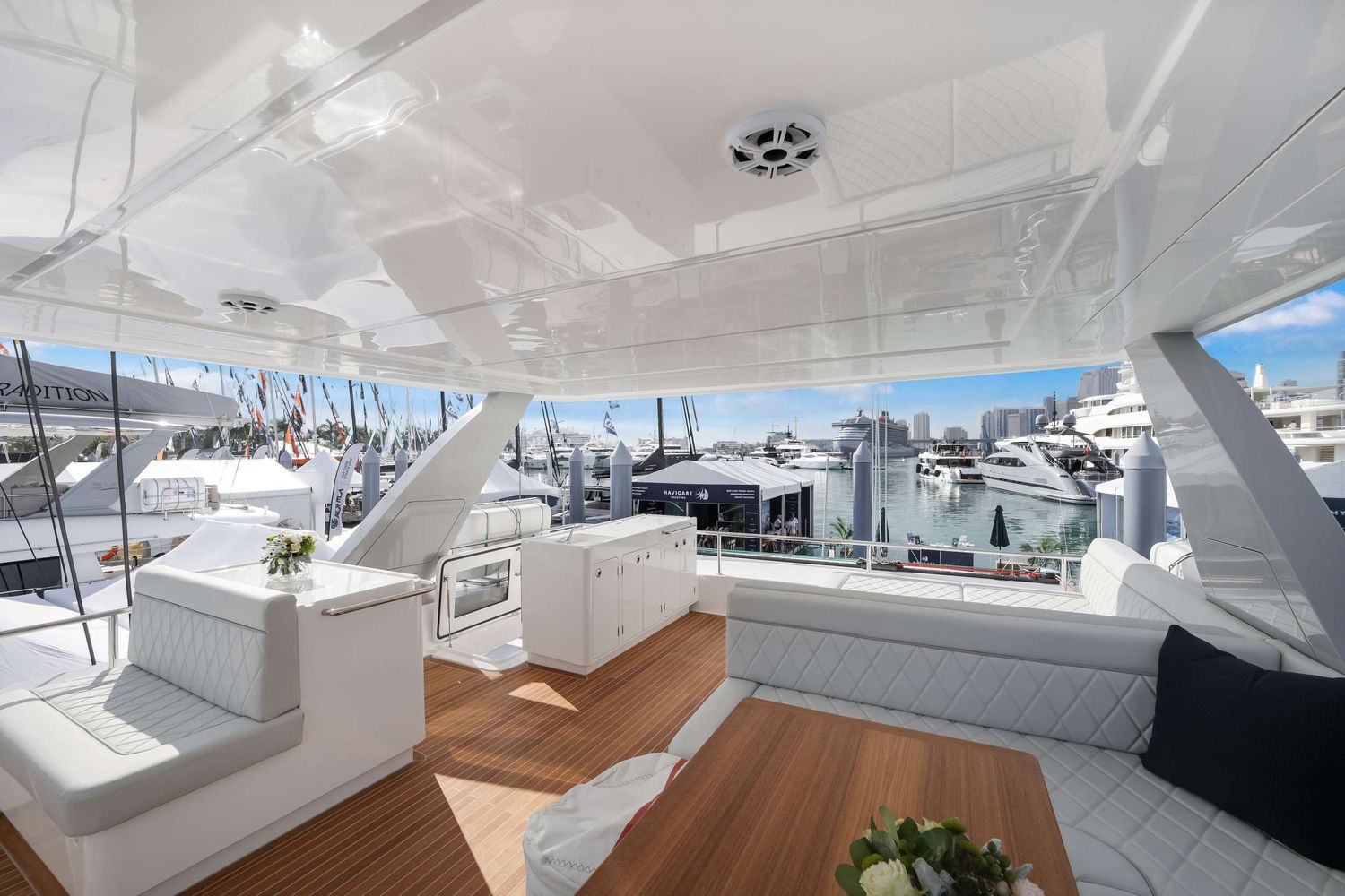 yacht-549497