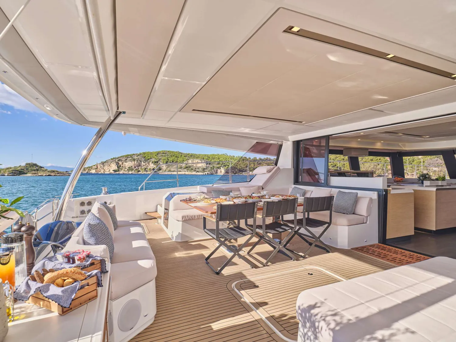 yacht-597208