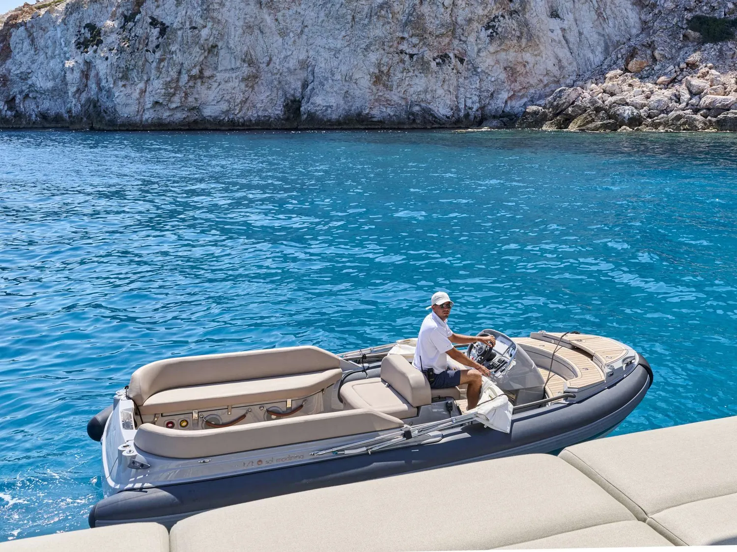 yacht-593592