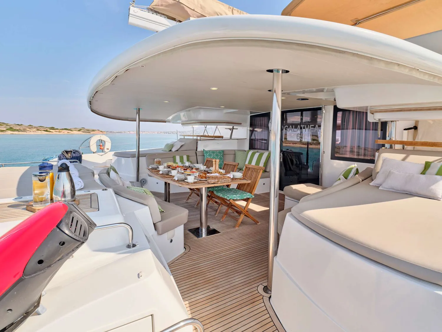 yacht-587319