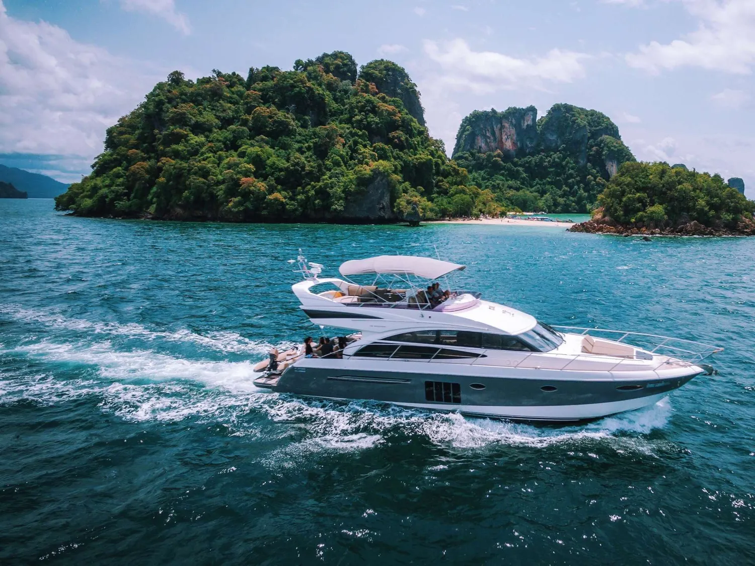 yacht-553032