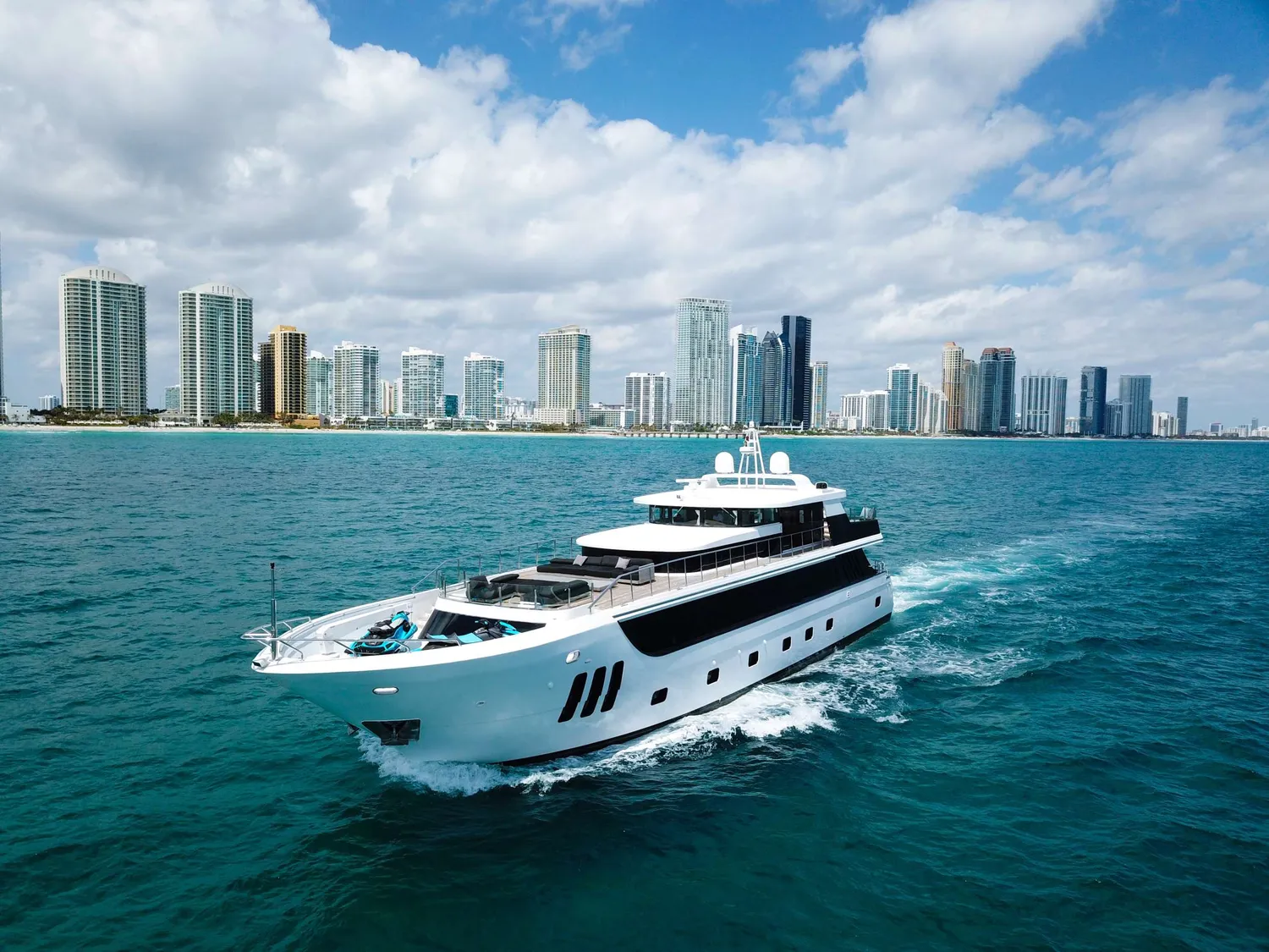 yacht-551946