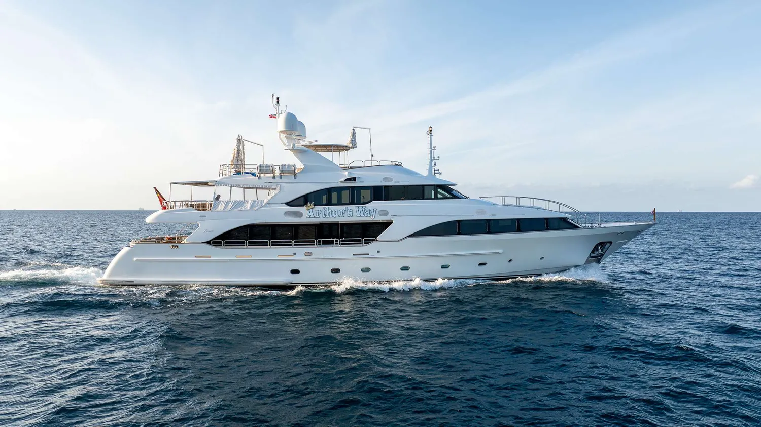 yacht-550775