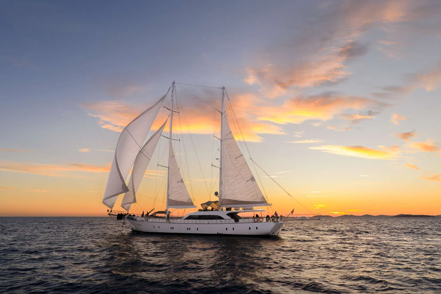 yacht-552594