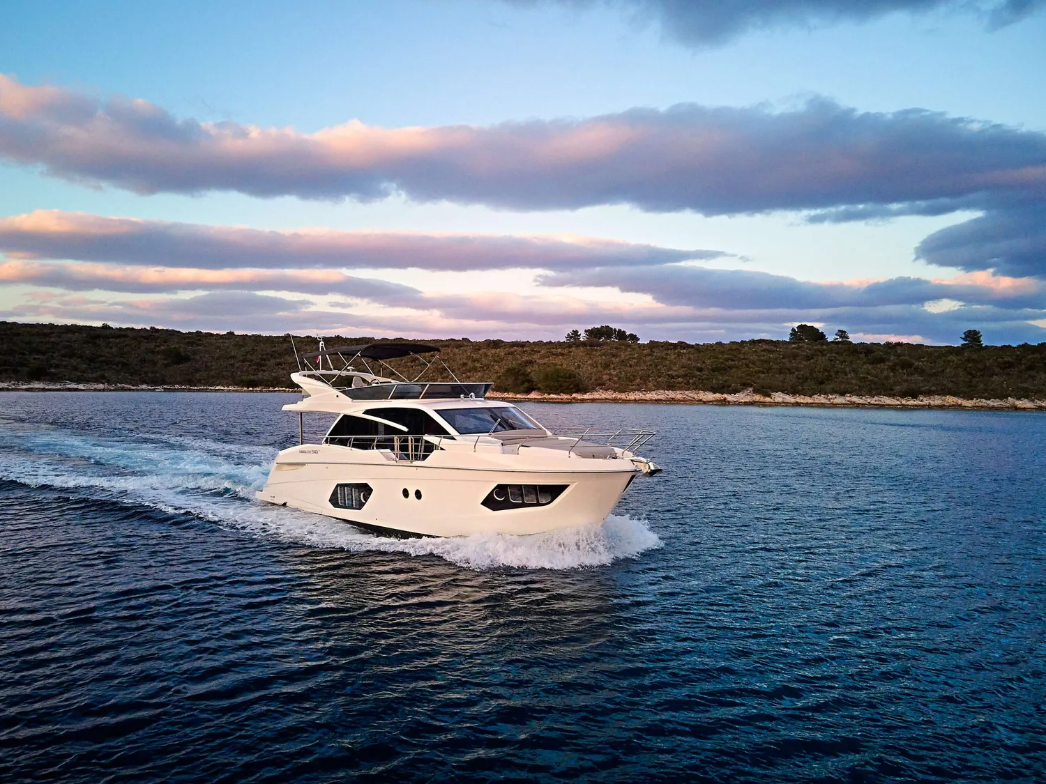 yacht-550810