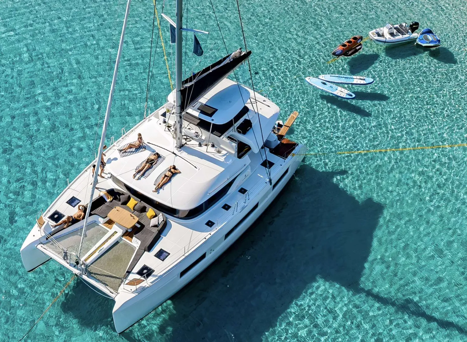 yacht-553328