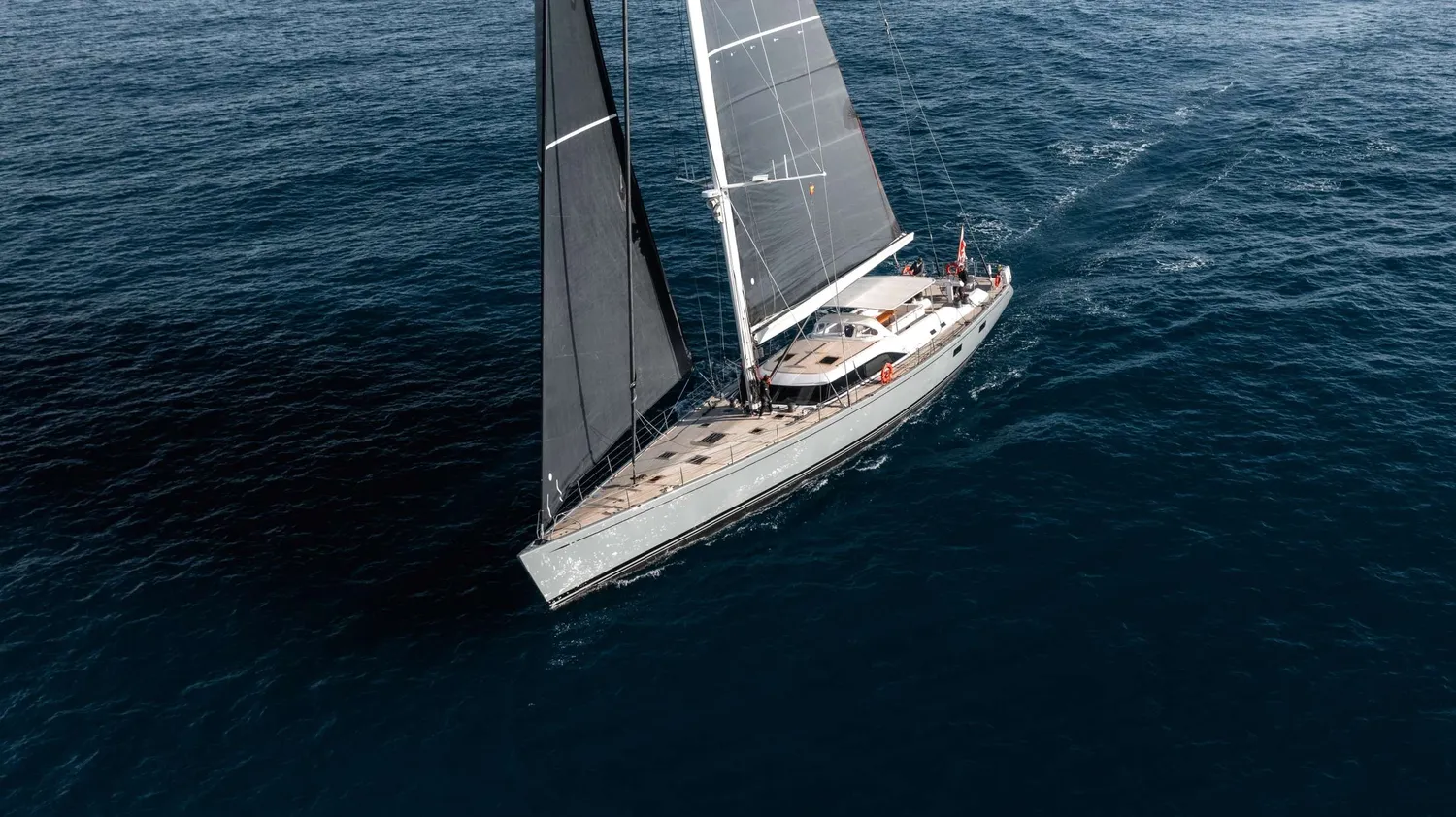 yacht-552950