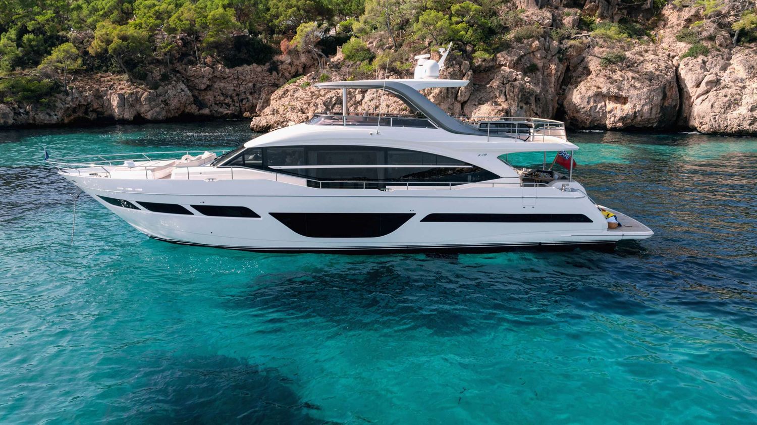 yacht-550253
