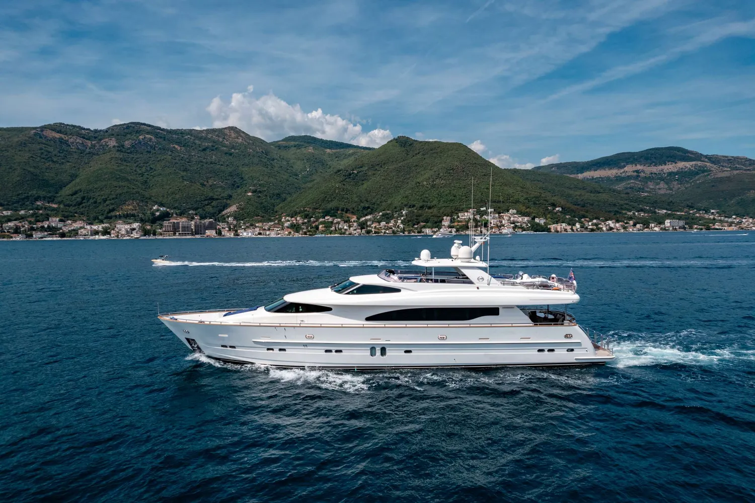 yacht-552005