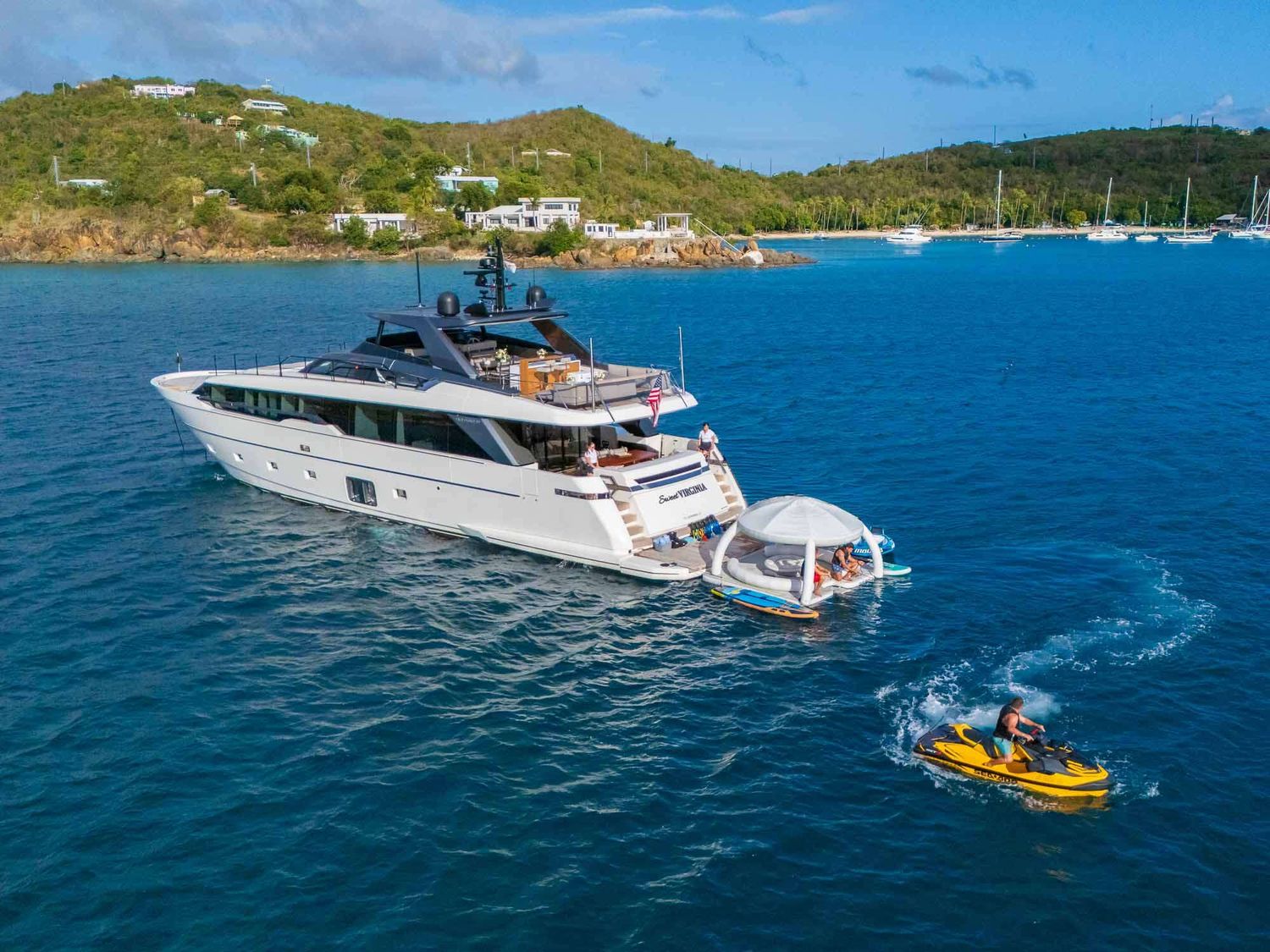 yacht-550551