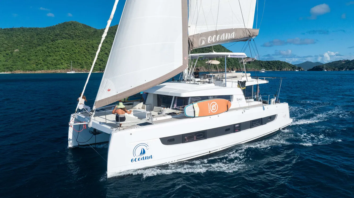 yacht-597412