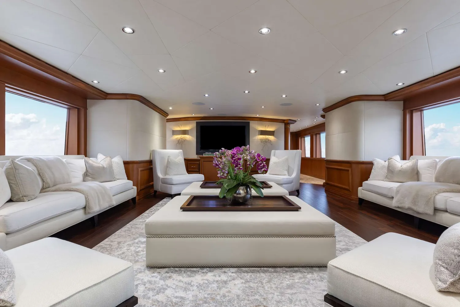 yacht-571085