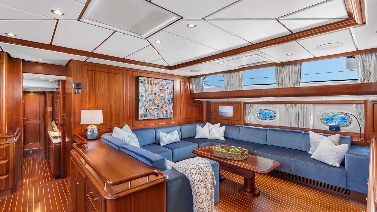 yacht-585508