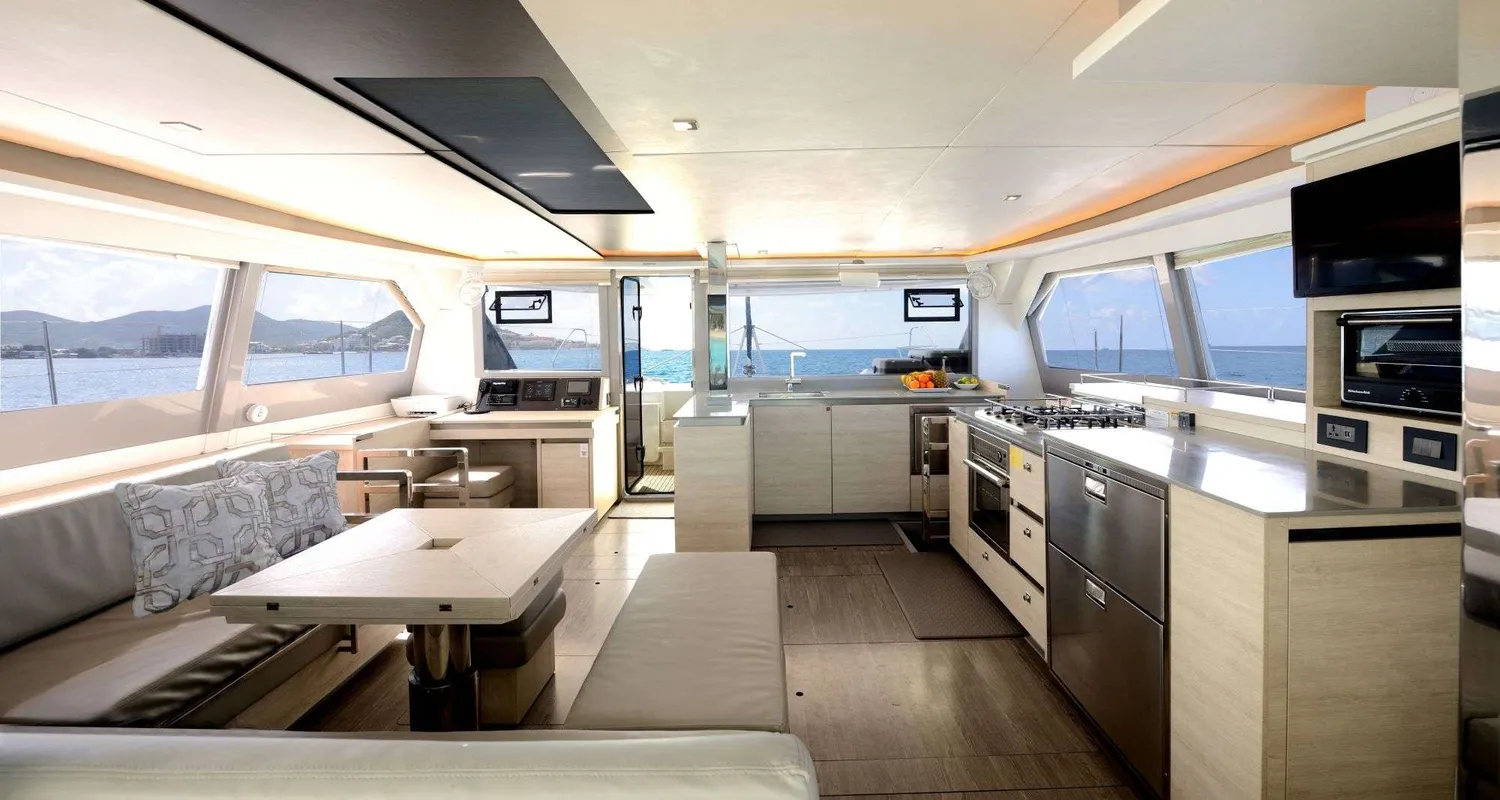 yacht-580082