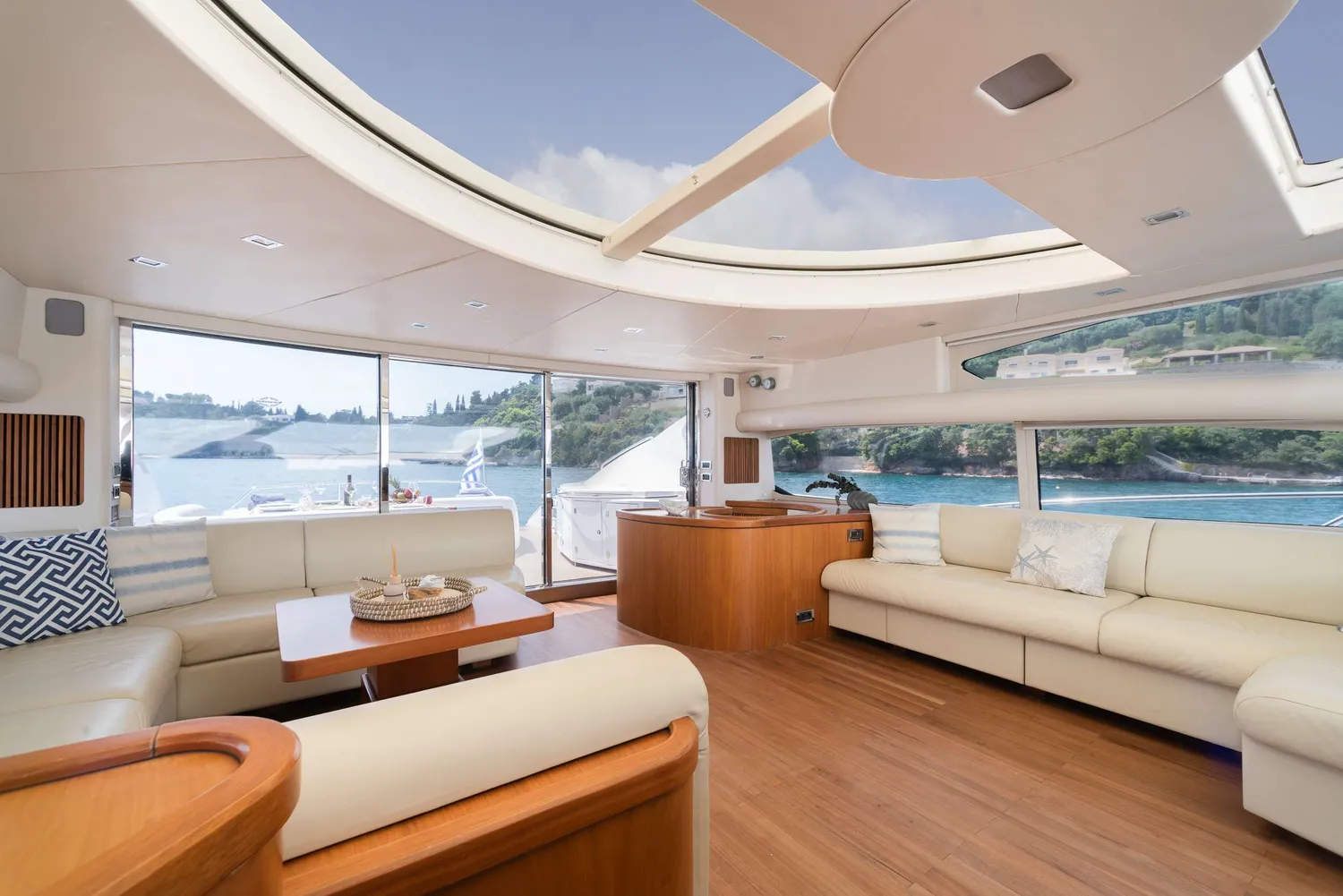 yacht-589108