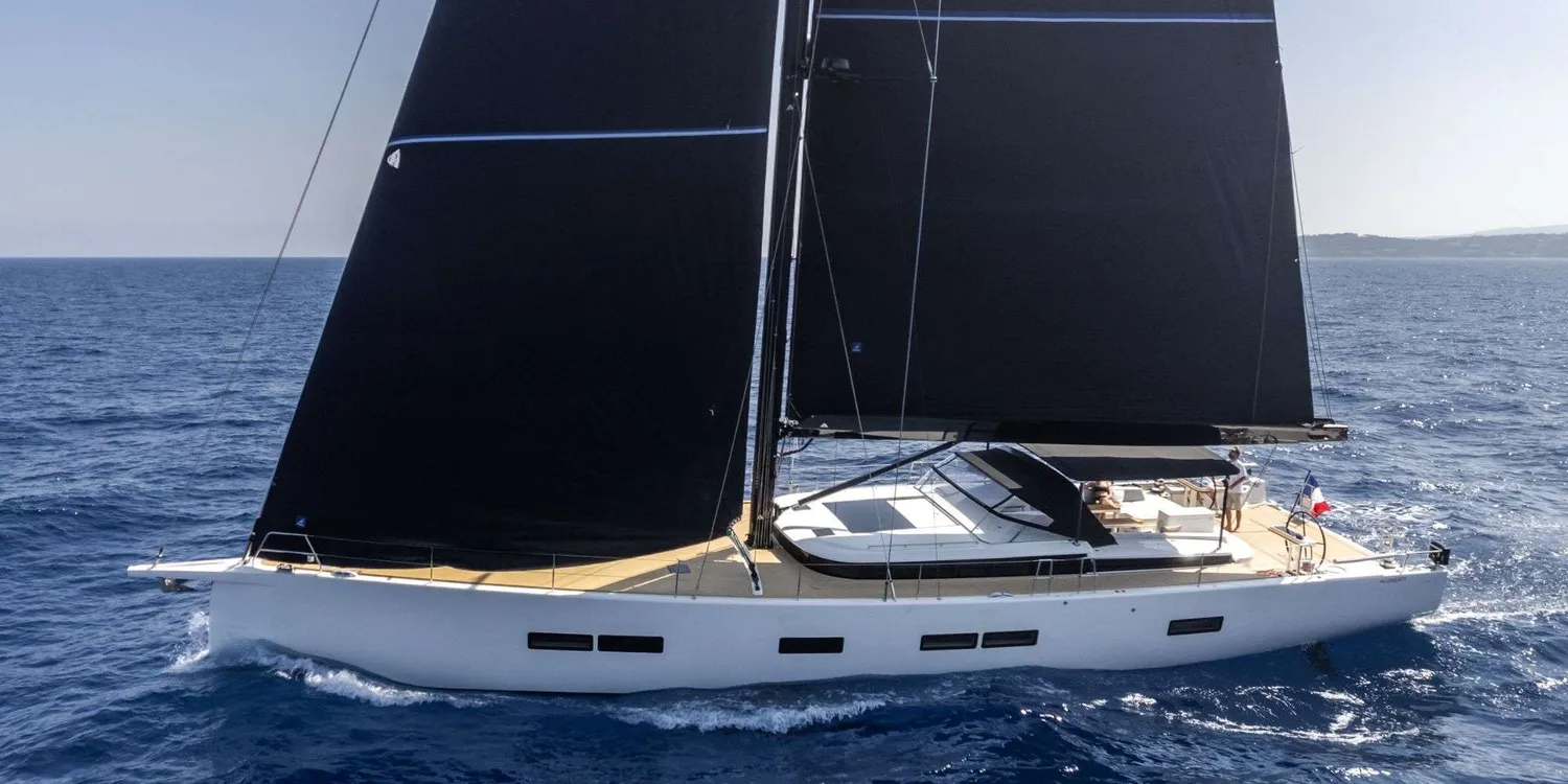 yacht-596907