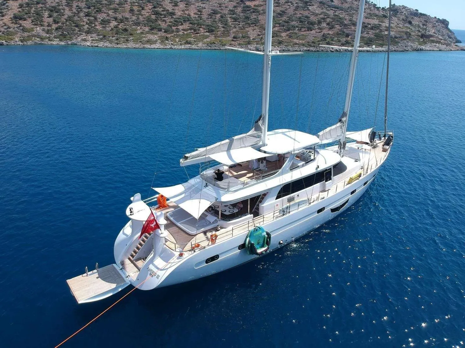yacht-597318