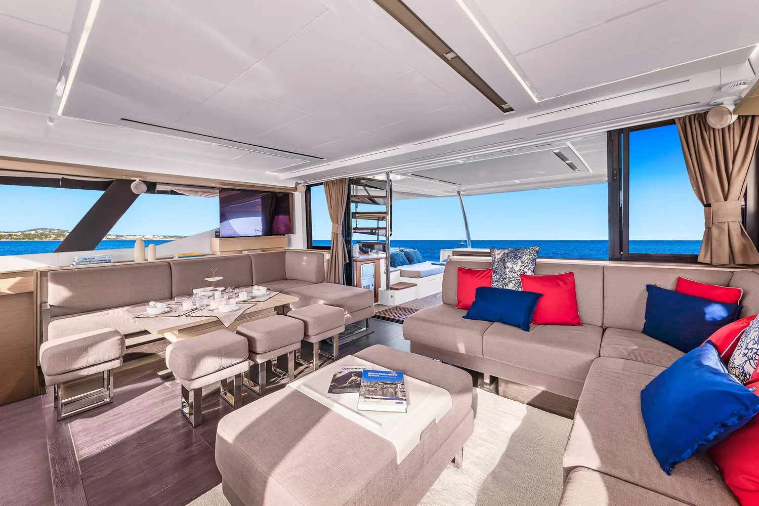 yacht-595173