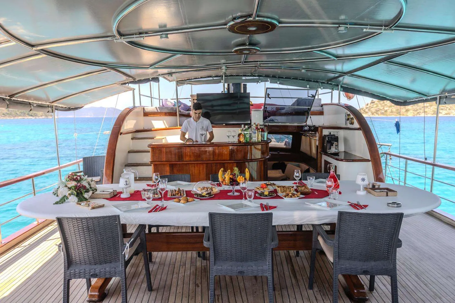 yacht-586855