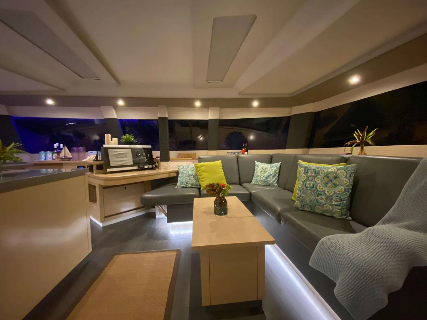 yacht-560016