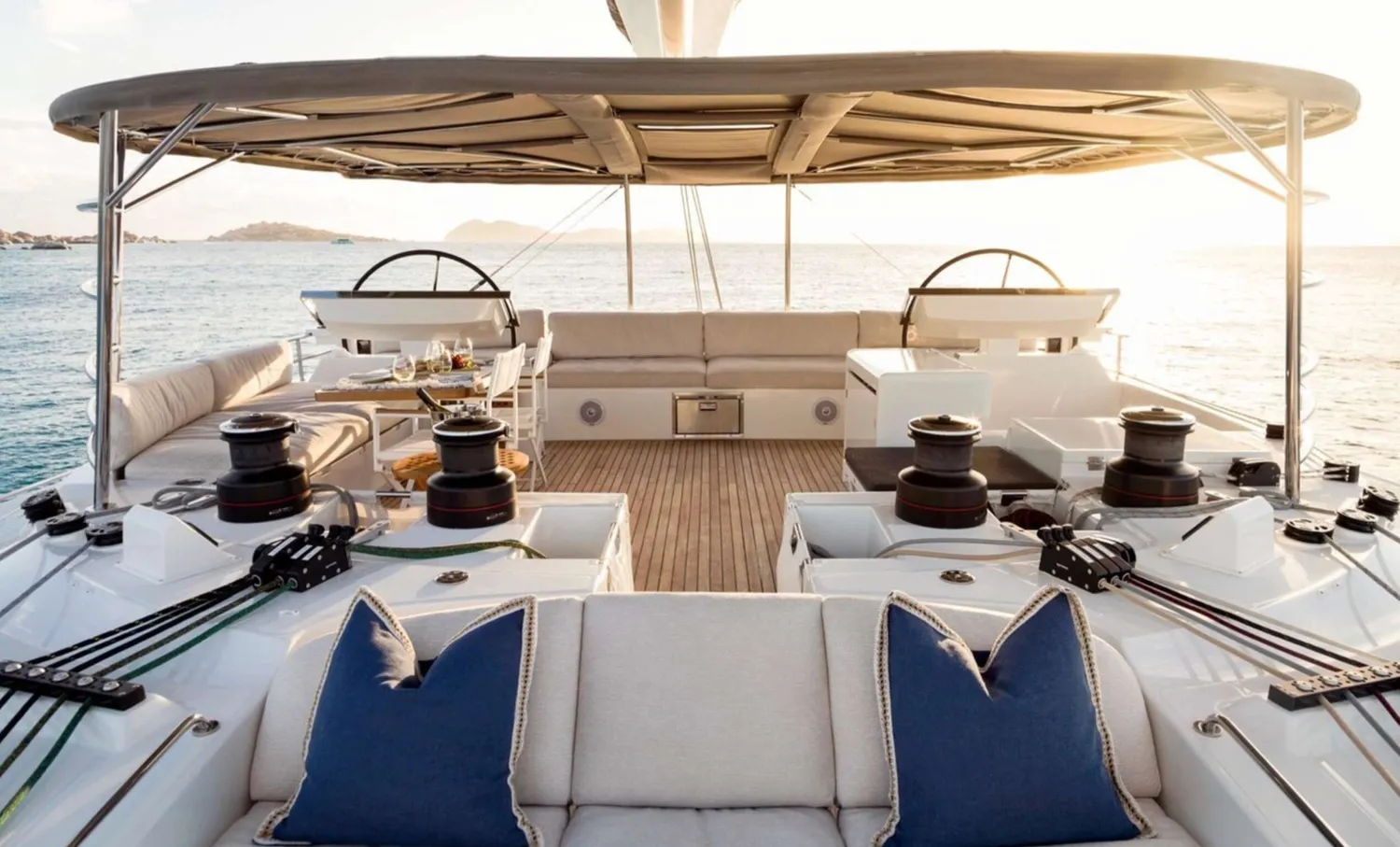 yacht-580302